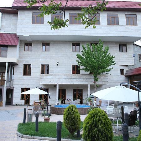 Aratta Hotel Аргаванд Экстерьер фото