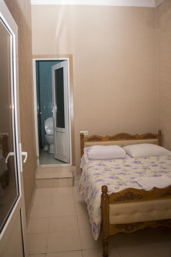 Aratta Hotel Аргаванд Экстерьер фото