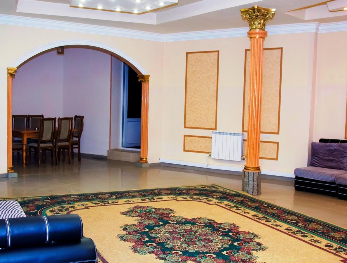 Aratta Hotel Аргаванд Экстерьер фото